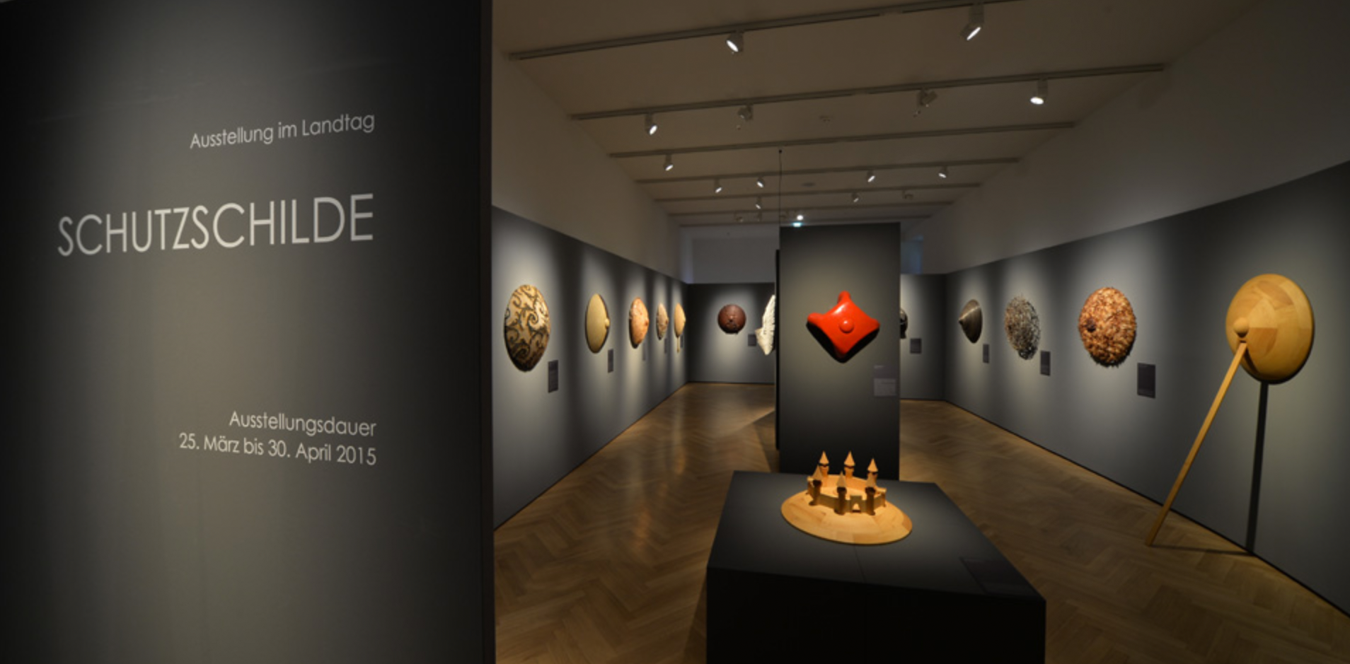 "Tarcze obronne" w Parlamencie w Monachium, Niemcy