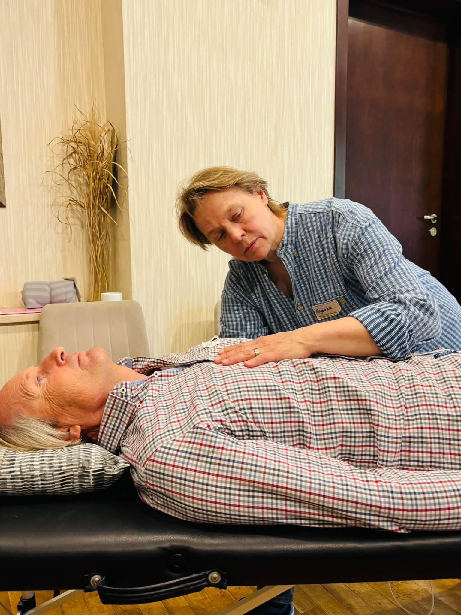 Kurs - „Interdyscyplinarne Podejście w Terapii Traumy – Osteopatia • Psychosomatyka • Doświadczenie Pacjenta”